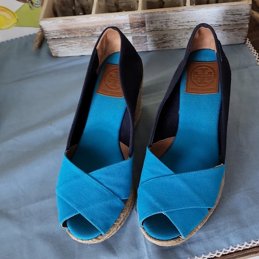 Tory Burch Espadrille shoes - Picture 2 of 7